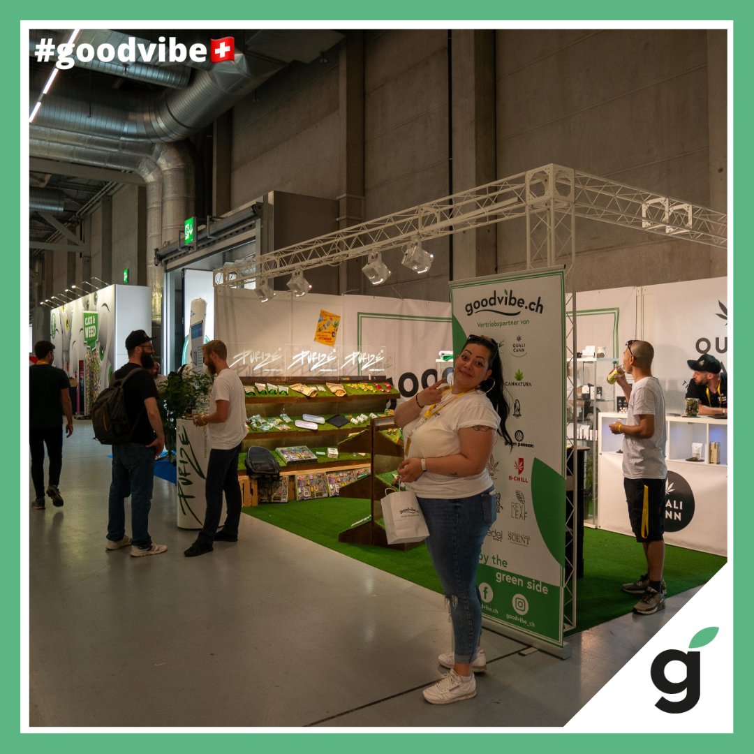 GoodvibeCH's tweet photo. Unser Team war an der Cannatrade 2022 und wir haben uns sehr über all eure Besuche gefreut!
Warst du auch dabei? Dann hinterlasse uns einen Kommentar, was dir am besten gefallen hat 💬

💚 https://t.co/v9ZZ5ewXIN
🍃 enjoy the green side
@Purizefilters 

#goodvibe🇨🇭 #onlines ... https://t.co/OArZx9Brs8