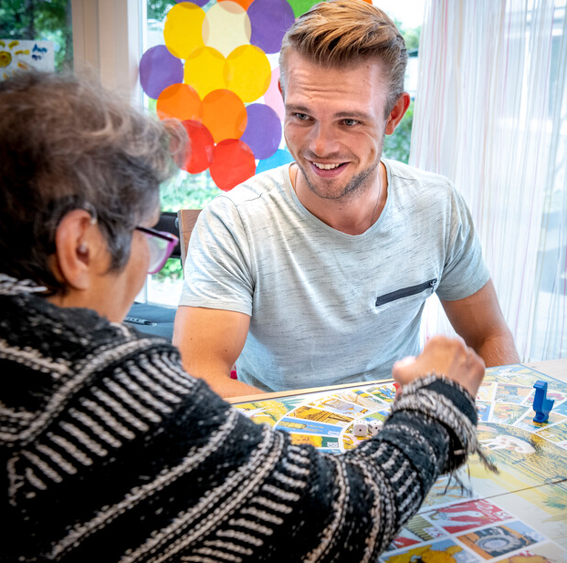 MiddinOnline's tweet photo. Ligt jouw hart bij de gehandicaptenzorg? ✅ Op locatie Groot Hertoginneduin zoeken we een persoonlijk begeleider https://t.co/1UGadZueAA. We kijken uit naar je reactie. #vacature #werkenbijmiddin #persoonlijkbegeleider #scheveningen #beperking #vg #mbo4 #ghz https://t.co/W45i5ibtRX