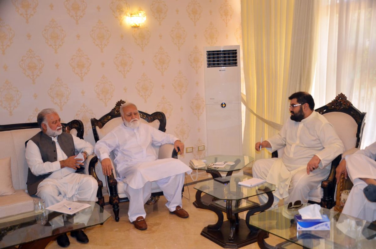 ANPMarkaz's tweet photo. عوامی نیشنل پارٹی خیبرپختونخوا کے صدر ایمل ولی خان کی اسلام آباد میں جے یو آئی، ن لیگ اور پیپلزپارٹی رہنماؤں سے ملاقات۔ ملک کی مجموعی سیاسی صورتحال بالخصوص خیبرپختونخوا کے معاملات پر تفصیلی گفتگو ہوئی اور تمام سیاسی رہنماؤں کی جانب سے تجاویز دی گئیں۔ https://t.co/IkNaCPas2C