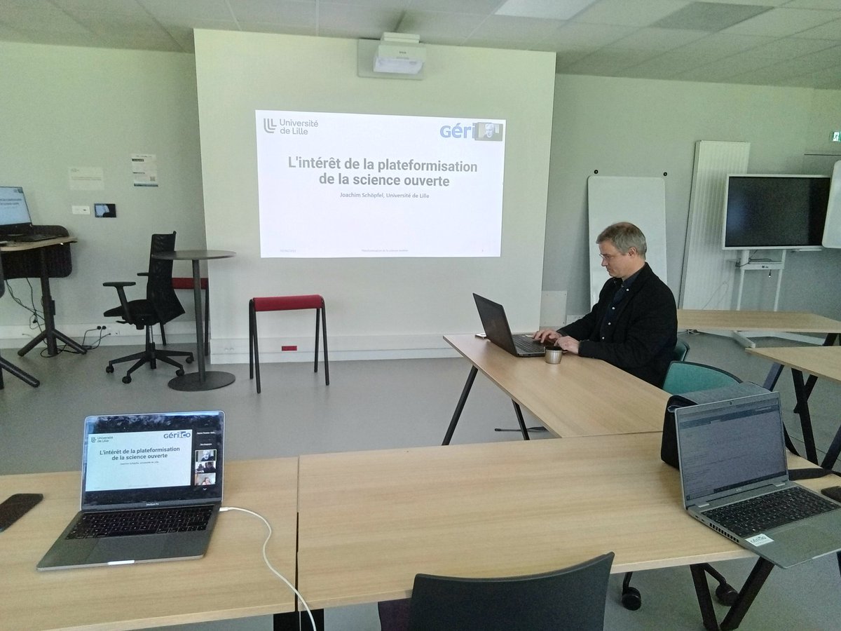 GERiiCO's tweet photo. Joachim Schöpfel (@schopfel) s'interroge sur l'intérêt de la #plateformisation de la science ouverte.
Merci à Bernard Jacquemin pour l'animation du séminaire ! https://t.co/M3V0Kf6WPN