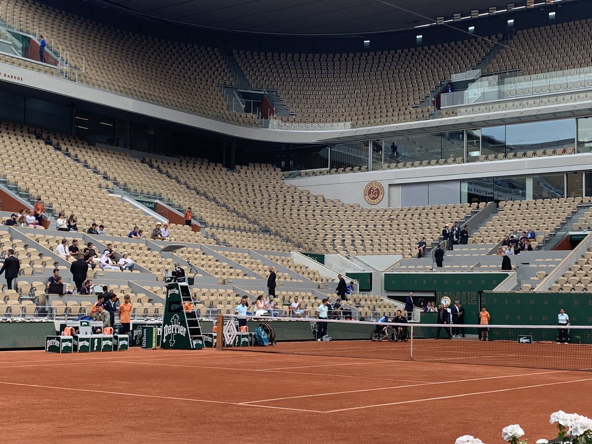 ✔️ Another first for the sport Huge moment just now for #wheelchairtennis @rolandgarros as the players enter Philippe Chartrier for the men’s doubles semi-final between Fernandez/Kunieda and Houdet/Peifer