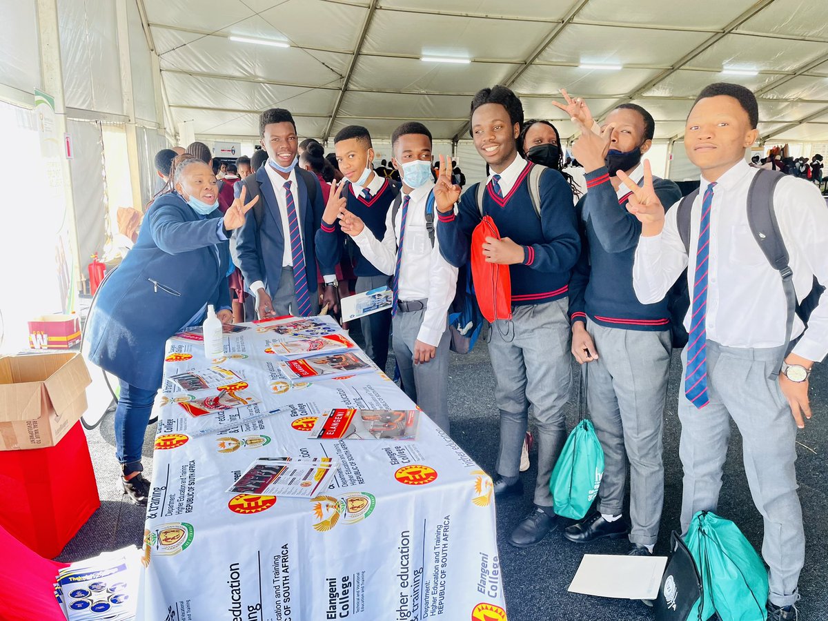 HigherEduGovZA's tweet photo. @WorldSkillsZA Some of our SETAs are on site sharing relevant info to students.  #WSZANationalCompetition2022
#CareerDevelopmentServices https://t.co/8yGGzfKNMY