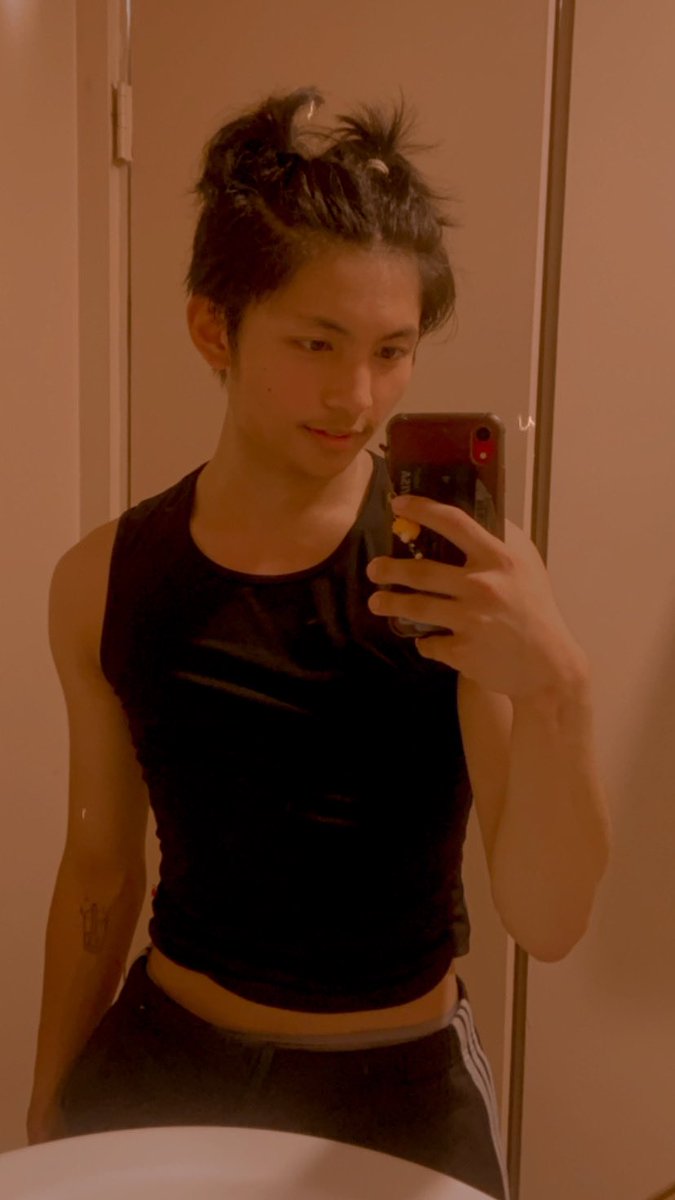 BenjohnMagcalas's tweet photo. Felt cute ngl ✨🧋 https://t.co/Rx2G7FbmDP