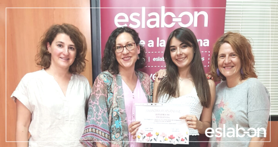 AsocEslabon's tweet photo. Hoy finaliza las prácticas de Integradora Social nuestra compañera Arantxa.
Tutorizada por @SandriusV22
Gracias por tu profesionalidad y compañerismo, nos vemos pronto. 😀
#IntegradoraSocial #Prácticas #SoyEslabón https://t.co/McpKdyiMTO