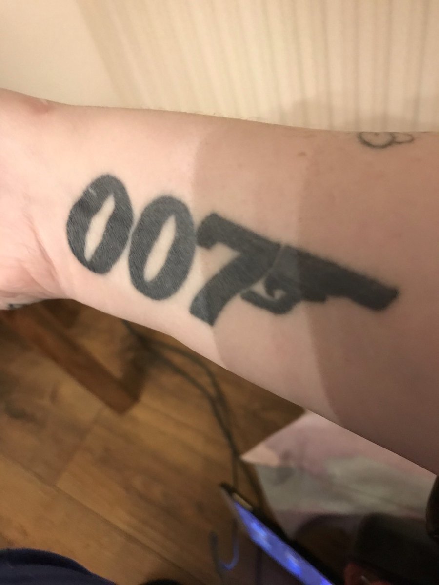 mrsBrenner's tweet photo. @RolandTGoodman3 @IanJacklin1 @OnlyManWhoCan @007 I love Thunderball your living room sounds great. My tribute to 007 is this had it done the exact 50th anniversary week of them starting to shoot Dr No. https://t.co/bWBjYniISd