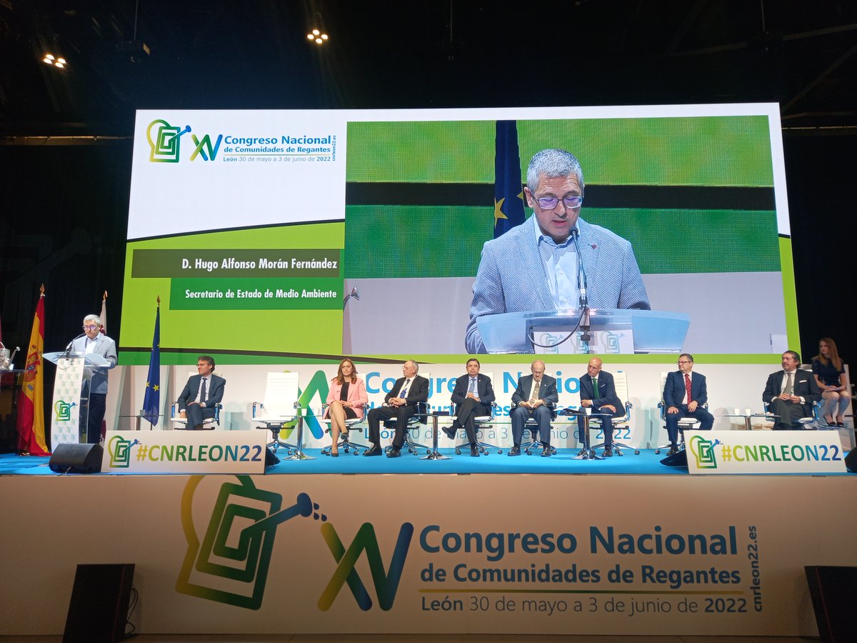 El secretario de Estado de Medio Ambiente de <a href="/mitecogob/">Transición Ecológica y Reto Demográfico</a>, Hugo Morán, apuesta por mejorar la eficiencia del agua a través de las nuevas tecnologías y conseguir un regadío 100% sostenible.

#CNRLeón22 #regadío #comunidadesregantes #congreso