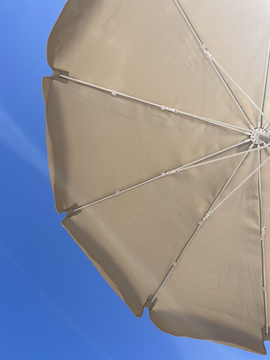 Grateful for a week of hotel living, soaking up sunshine, and family time to recharge 💙