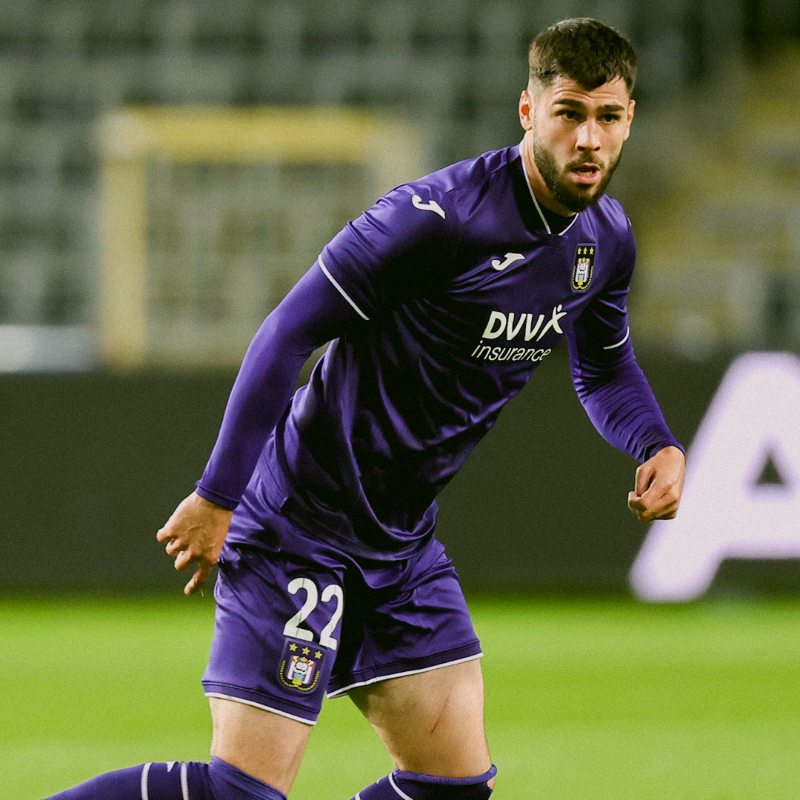 rscanderlecht's tweet photo. Elias Cobbaut trekt definitief naar Parma Calcio. Succes, Elias. 🟣⚪
