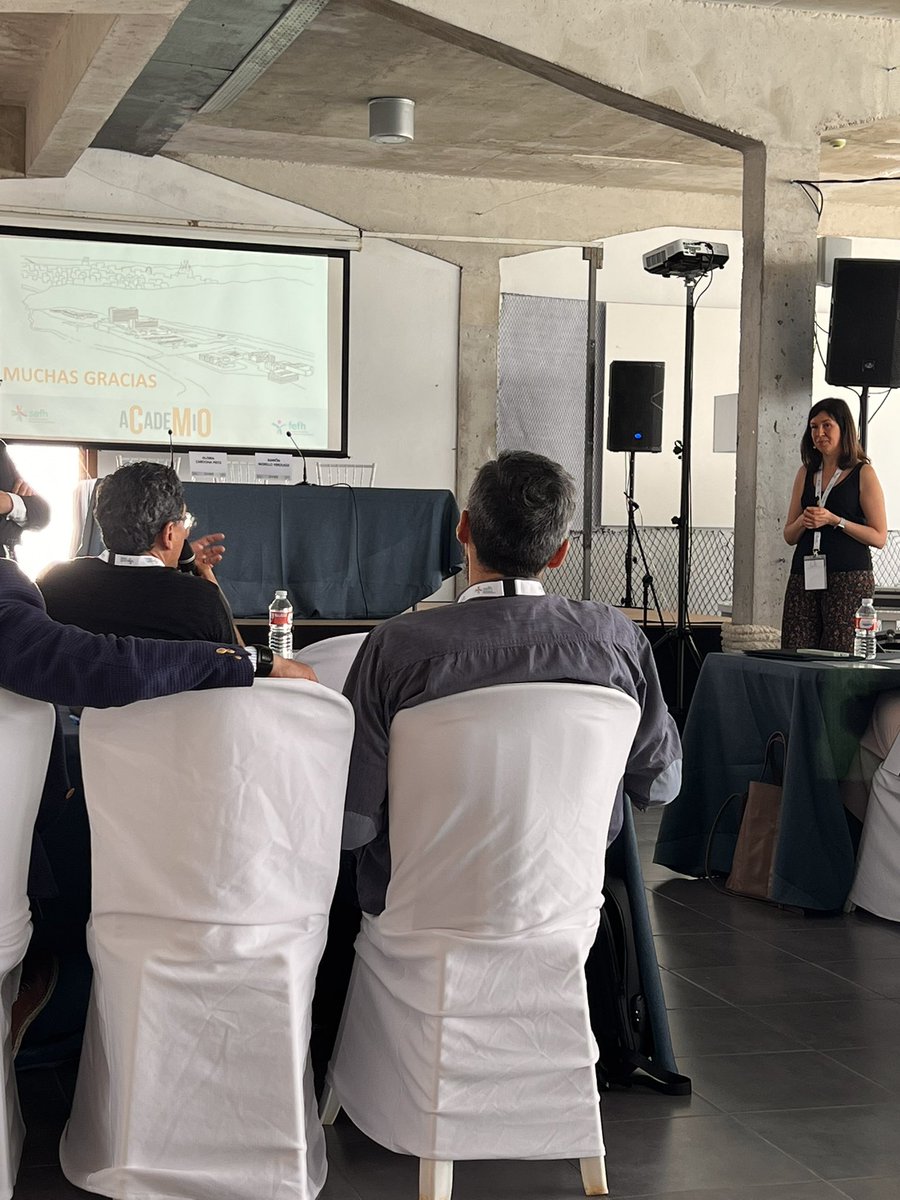 GermansTriasFH's tweet photo. Transformando la #atenciónfarmacéutica, el modelo CMO💊Disfrutando de #aCadeMiO en barbate dónde @gcardona001 de #FarmaRuti ha presentado los resultados del estudio multicéntrico en psoriasis impulsado por @gteii_sefh. Enhorabuena @morilloverdugo por hacer posible esta jornada🔝 https://t.co/QVYsqa2AMu