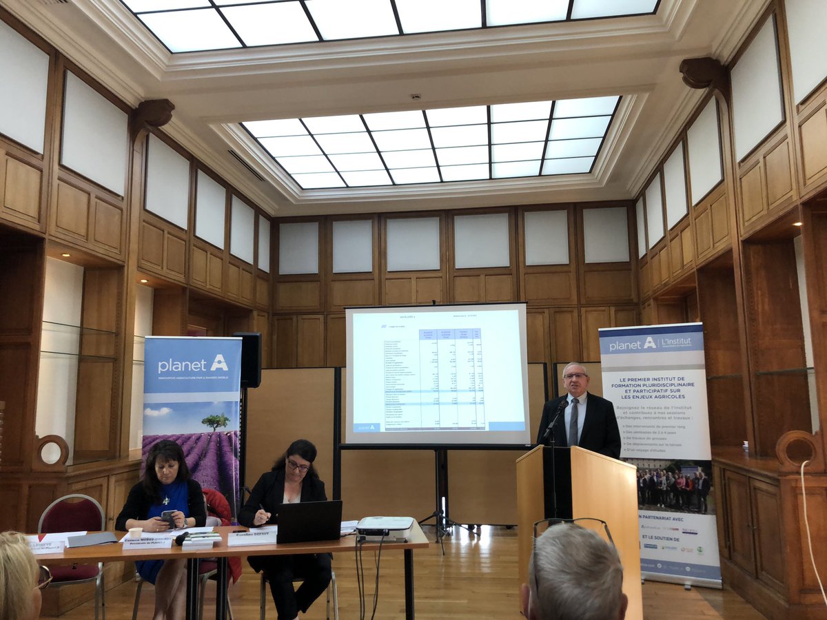 ESR_SNI's tweet photo. AG de l’association Planet À @i_Planet_A suivie d’une conférence donnée par Bertrand Hervieu (président de l’Académie d’Agriculture de France @AcademieAgri) sur le sujet « La France et l’Europe face à quatre données structurelles : quel cap adopter ? » @universitereims @ESR_SNI https://t.co/rWgb246DcC