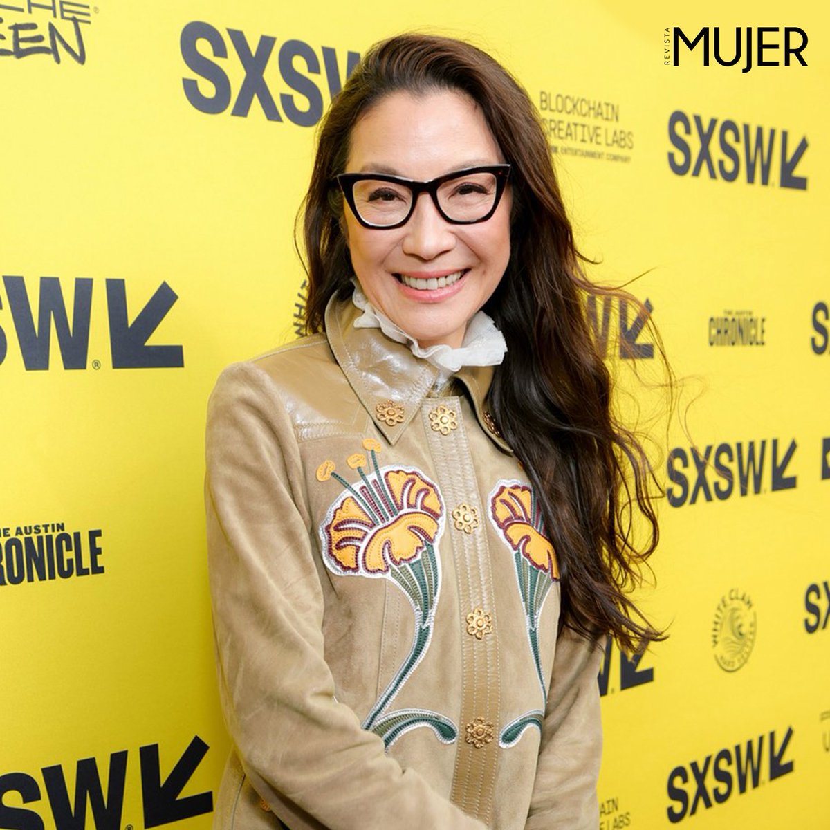"Buckle your seat belts" she said a the world premiere of #EverythingEverywhereAllAtOnce  Everywhre All at Once. Y como conoci @MichelleYeho_Fanpage  Article in BIO