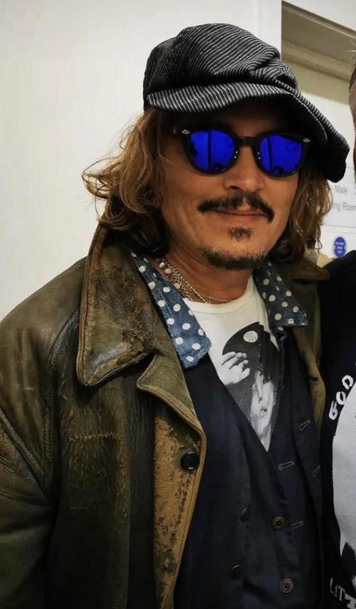 j_jaaymtee's tweet photo. JOHNNY 😩😭 https://t.co/xe4VvJsGPI