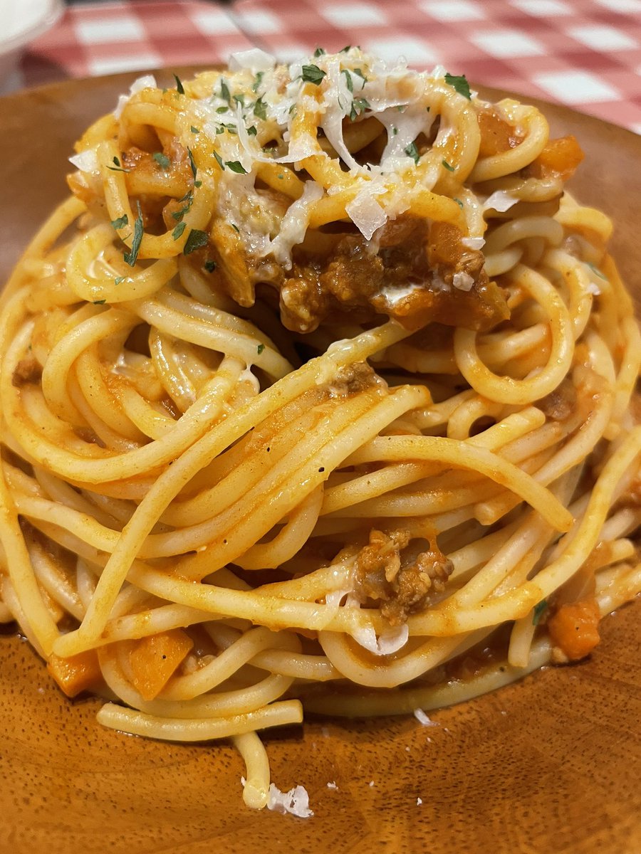 caroreajp's tweet photo. Happy Friday from Saizeriya!!  #サイゼリヤ　もちろんワインも頼んだよ https://t.co/dyjRDlmk3x