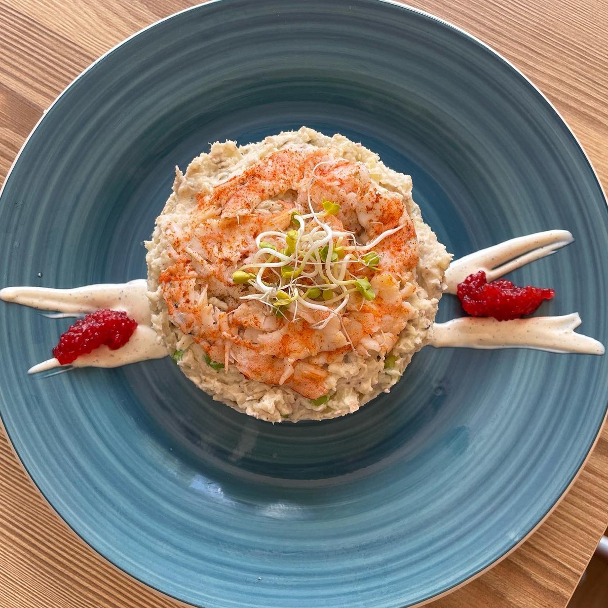 el12fusion's tweet photo. Más novedades fresquitas que llegan con el fin de semana 
¡RESERVA!

🔴 Ensaladilla con mayo de trufa y carpaccio de langostino ahumado

⚫️ El 12 Fusión 
⚫️ C/Acera de Granada 1
⚫️ Reservas y carta https://t.co/oDx4etuWjl https://t.co/54w8keEdKr