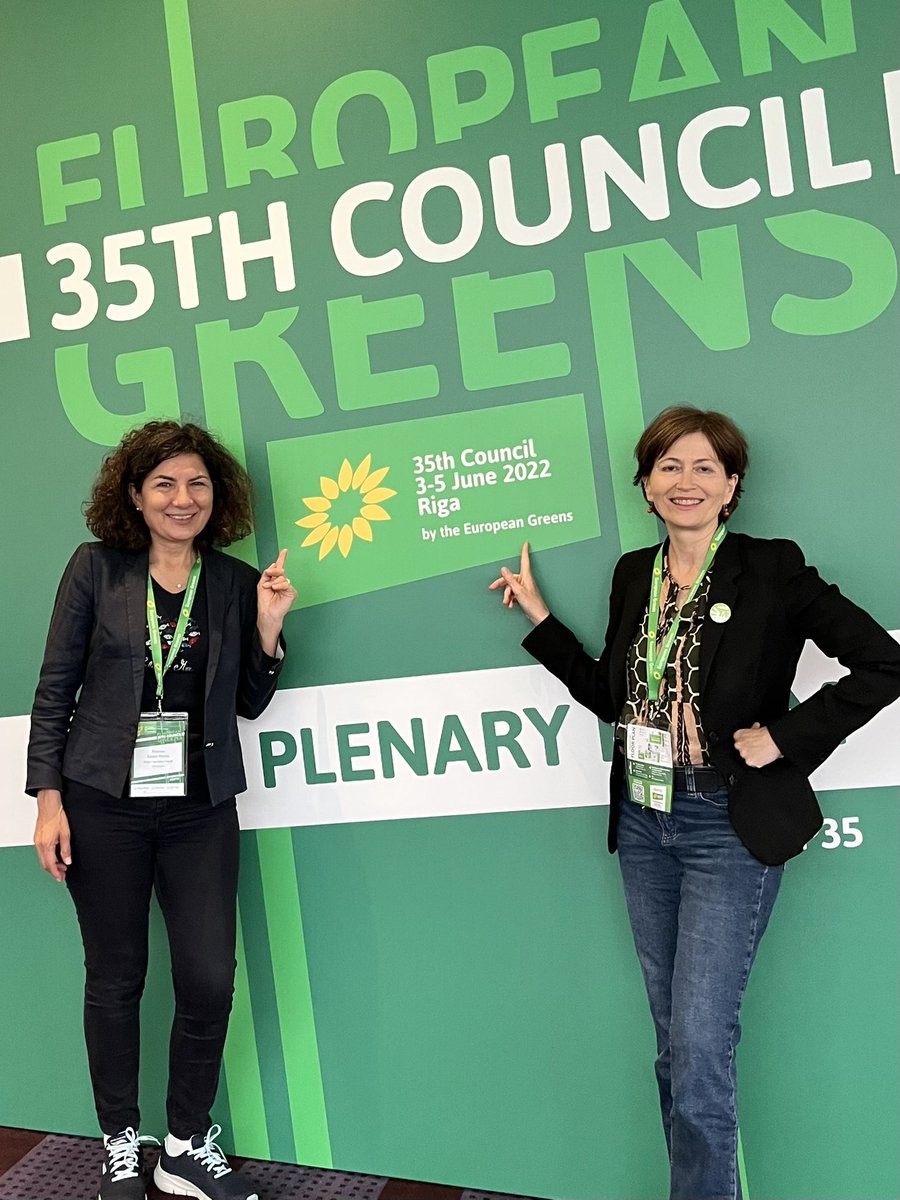 XimenaKM's tweet photo. Swiss Geeen Delegates in Riga for the #egp35 @RegulaRytz @XimenaKM @GrueneCH https://t.co/oCFP8zpFq3