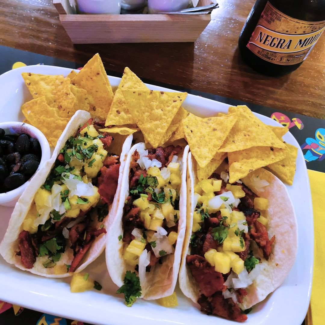 FerialPlaza's tweet photo. ¡Hoy nos hemos levantado con ganas de taquear! 🌮🥑🌶️ Y no hay mejor sitio que nuestro #SuperTaco💜

¿Quién se apunta? 🤙🏼

#FerialPlaza #SinIrMásLejos #Guadalajara https://t.co/mYRv8fkVRy