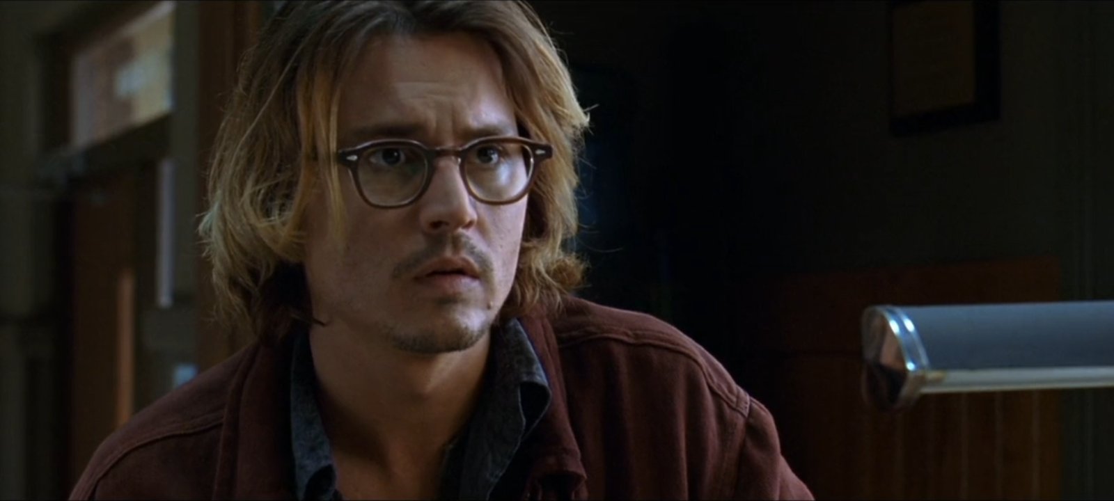 Джонни депп тайное окно. Морт рейни джонни депп. Морт рейни джонни депп. Secrets windows. Тайное окно постер.