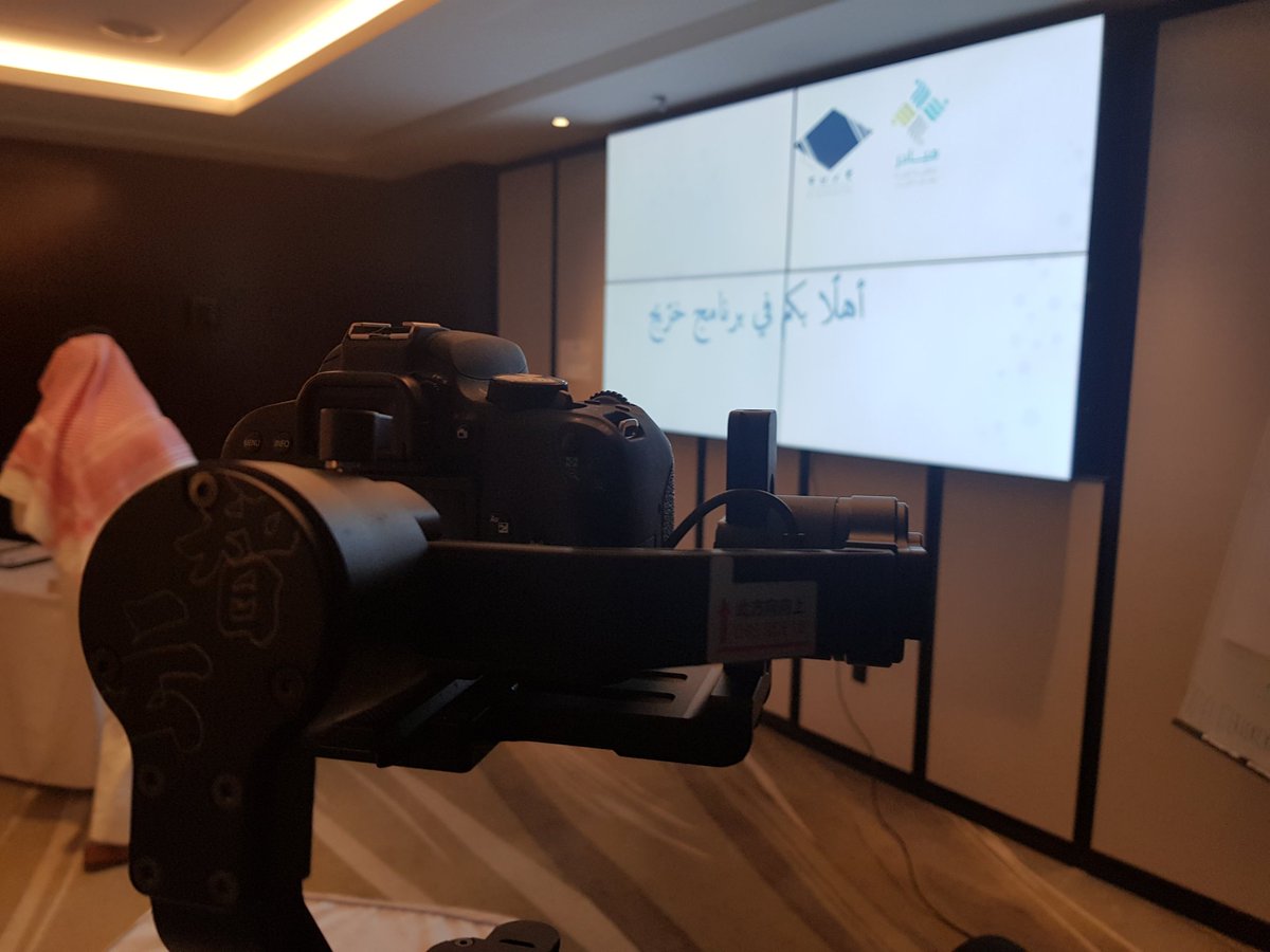 Final_pixels's tweet photo. سعدنا بتواجدنا لتغطية برنامج خريج
خلال الأسبوعين الماضية. 👨‍⚕️👨‍🎓 https://t.co/vdeI1a2iQY