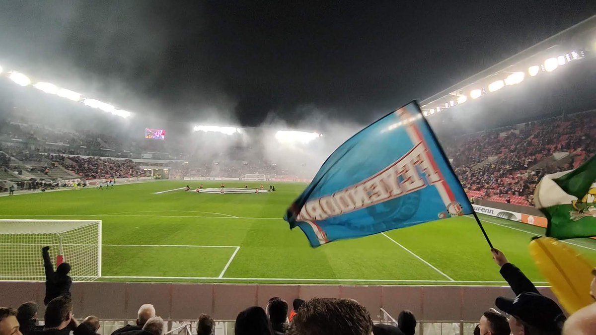 4171O's tweet photo. Wat een mooi Europees seizoen hebben we gehad....4 uitwedstrijden meegemaakt en hopelijk komend seizoen meer!
#Berlijn #Praag #Belgrado #Marseille #Feyenoord https://t.co/7indSUwqyQ