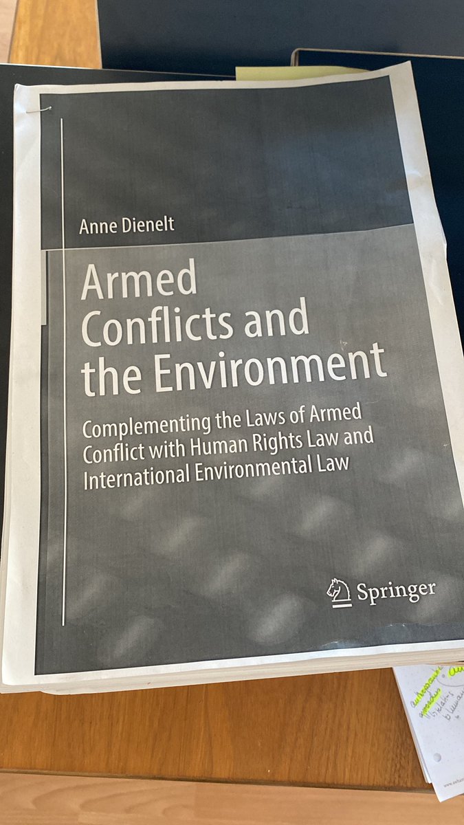 Anne Dienelt tweet media