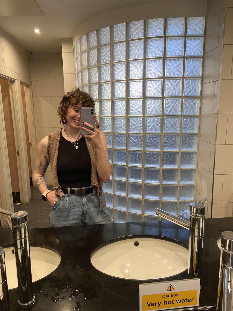 🕷bonjel(l)a🕷 tweet media