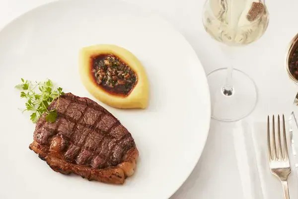 Celebrate With A Royal 23% Off > https://t.co/ztNH85X7Og 
Gordon Ramsay’s Savoy Grill is the epitome of fine dining and luxury. For perfectly prepared food, impeccable service and lavish surroundings use code TEA23JUBILEE #SavoyGrill #GordonRamsay https://t.co/aKxxQH8G60