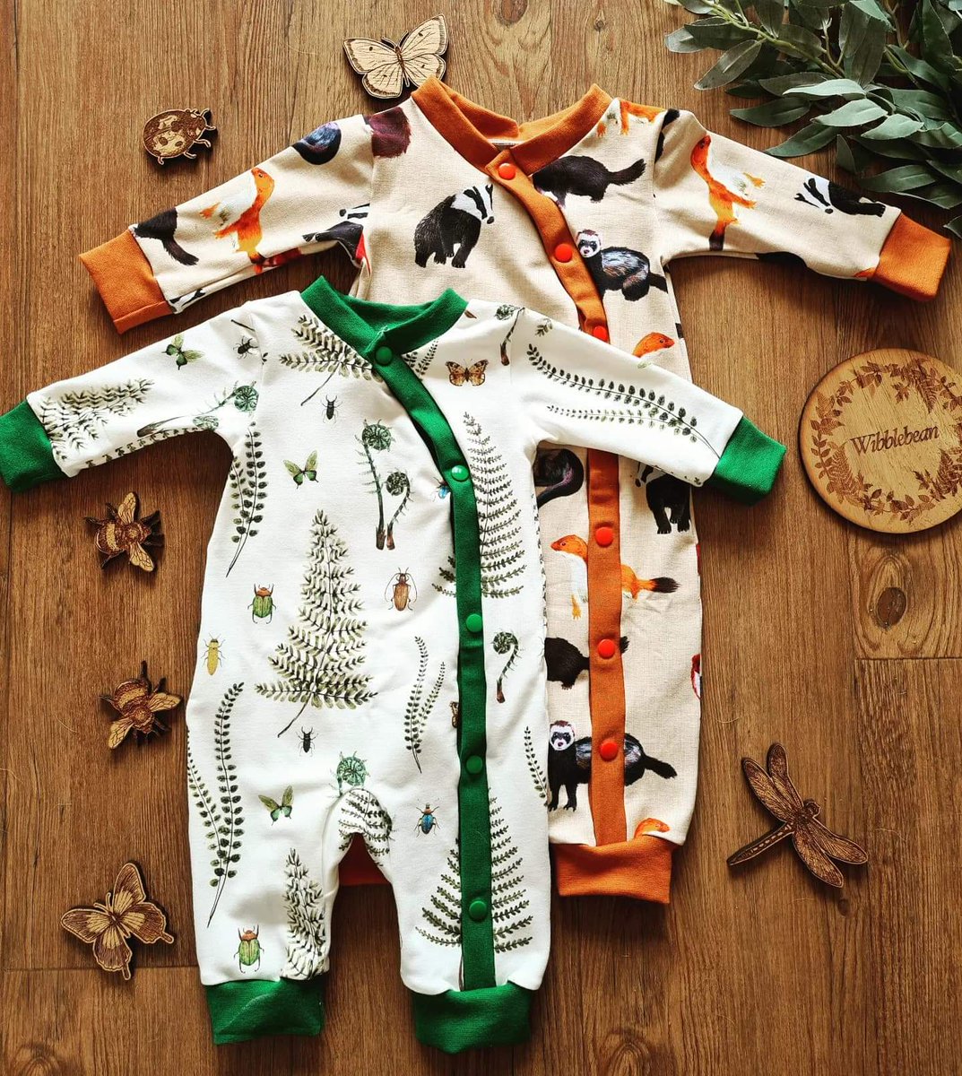 CharlieMyrmRose's tweet photo. My sister is doing another run of her insect fabrics. She makes clothing for babies toddlers and sometimes adult clothing. Be great is you guys could give her a look 😁https://t.co/pb7oc0LHQo https://t.co/peYUkL5uEO
