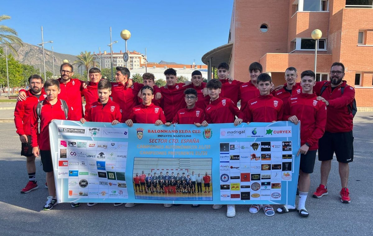 CbmEldaCEE's tweet photo. Partimos hacia Almería para seguir cumpliendo objetivos y metas.

Os dejamos a continuación los enlaces de los 3 partidos. Los podéis encontrar también los enlaces en el canal de YouTube 'Balonmano Urci 2009' https://t.co/QURpTVjGEk