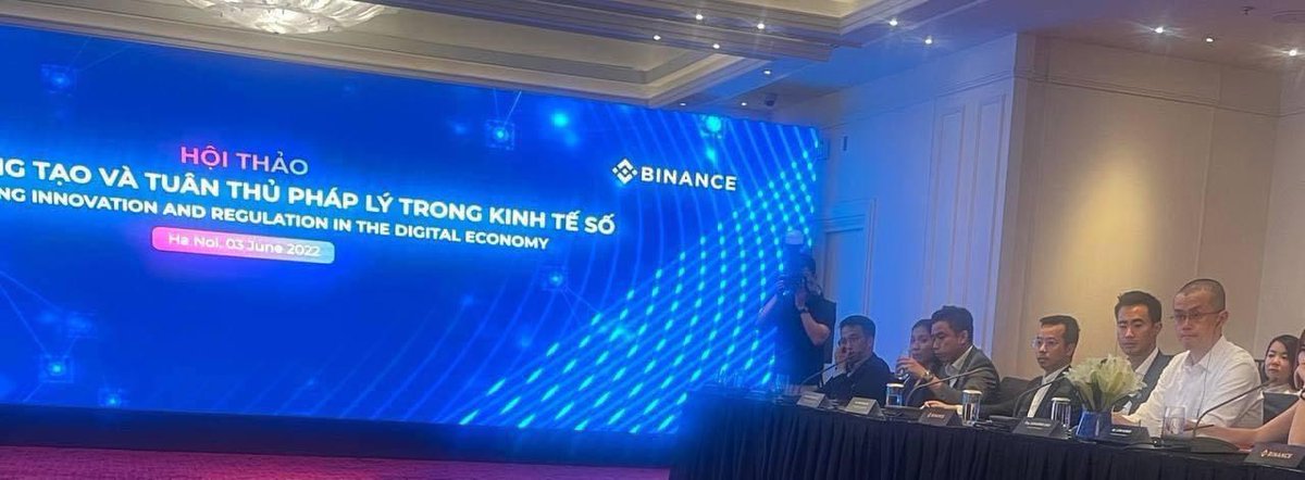 JohnVu_PiSky's tweet photo. CZ đã đến Việt Nam hội thảo về Binance.Hiện đang ở Hà Nội.
Chào mừng Anh đến với Việt Nam https://t.co/MgrxkIWiLL