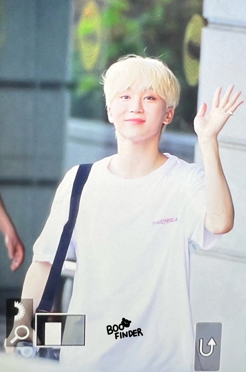 얘들아 이 사이에 4년있음....