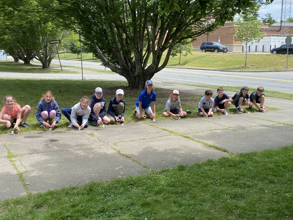 Ms_Johnsonrm20's tweet photo. Favorite science lesson of the year! Rockets 🚀 https://t.co/1BorKaLkfU