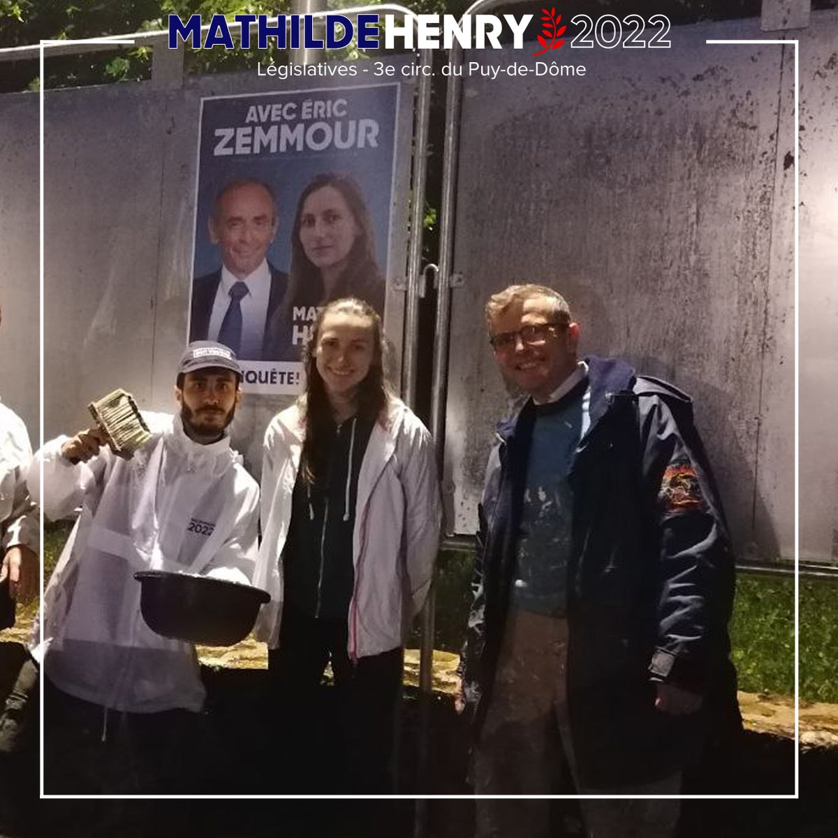 MathildeHry's tweet photo. Ni même la pluie, ni même l'orage n'ont empêché notre courageuse équipe de coller des affiches hier soir dans la #Circo6303. 
La #Reconquete n'attend pas !

#ReconqueteLegislatives2022 https://t.co/BohzbfARrX