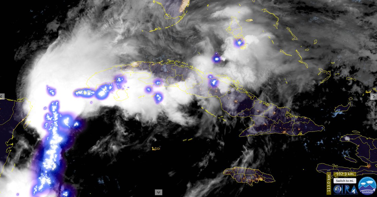 cnp_insmet_cuba's tweet photo. Área de lluvias con Tormentas eléctricas sobre las regiones occidental y central de #Cuba https://t.co/YwVihqMPqP