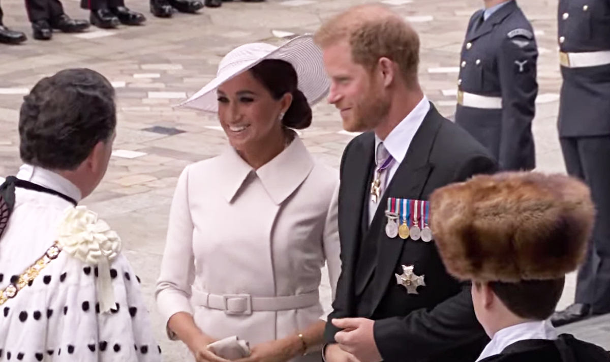 Daily Express on Twitter "Harry and Meghan get booed as they arrive at