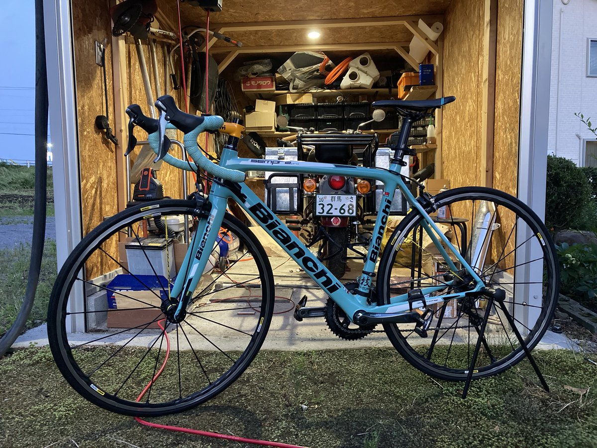 Yaei_ojisan's tweet photo. 近所にダイエット仲間ができたから、明日、久しぶりにヒルクライムパンライドいてくる🚲

#Bianchi 
#Semprepro 
#ksyriumpro https://t.co/OJfgbp1izg