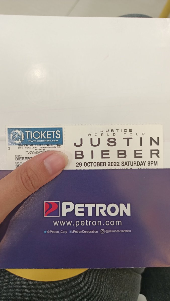 eraldaguilera's tweet photo. I GOT MY TICKET NA, MAMAAAAAA!!!
#JusticePH https://t.co/QZJWWX2oyg