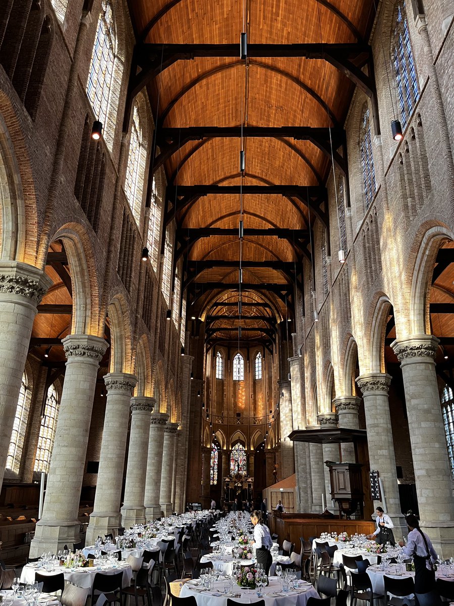 JulienDeparday's tweet photo. Yesterday, at #Torque2022, we had a very fancy dinner in the Nieuwe Kerk at Delft. Very good vegetarian food (like it was during the whole time of the conference). It was really great to meet again many people in the flesh. https://t.co/P4aoIVBaPj