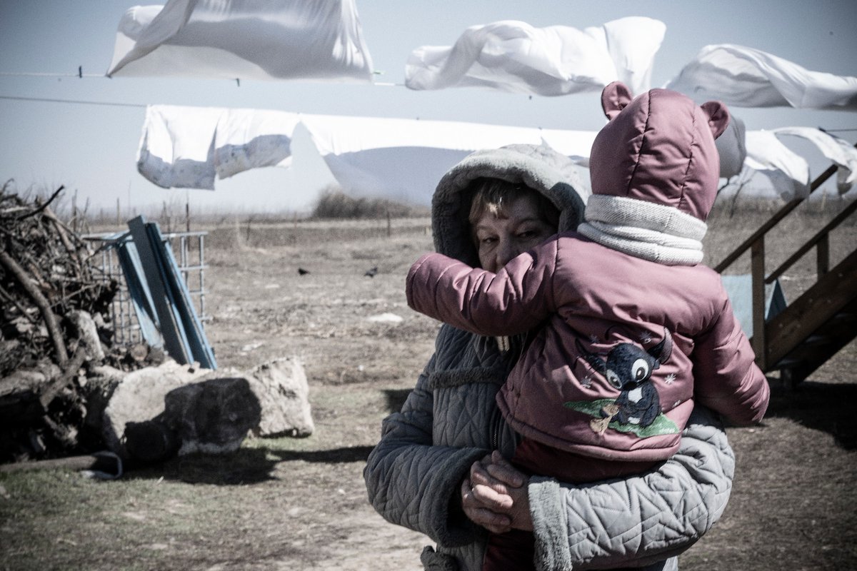 lamaslista_'s tweet image. Este mes llega a @MovistarPlus la mejor selección de títulos de actualidad para entender el conflicto bélico en Ucrania.

👉'Ucrania, mujeres en la guerra' desde el 6/06
👉'Ucrania: Huir o quedarse' desde el 13/06
👉'El ascenso de los nazis T2' desde el 20/06

#DocusEn0 
#BBCEn0