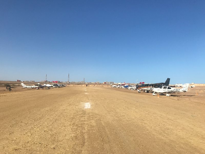 RallyeToulouse's tweet photo. Tarfaya / Cap Juby : entre passé, présent et futur - retrouvez les aventures des équipages du Rallye Toulouse Tarfaya/Cap Juby ici --> https://t.co/TWF5mAJ8AA #FASEJ #RallyeCapJuby #advbe #RallyeAerien https://t.co/xOLkynFC3W