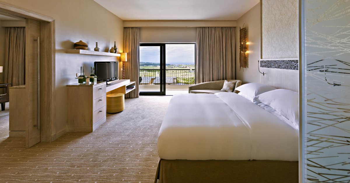 Ladies, its time to pack those bags, board that plane and head to Oubaai Hotel for a fabulous #Girls weekend away!

#friends #travelwithfriends #ladies #holiday