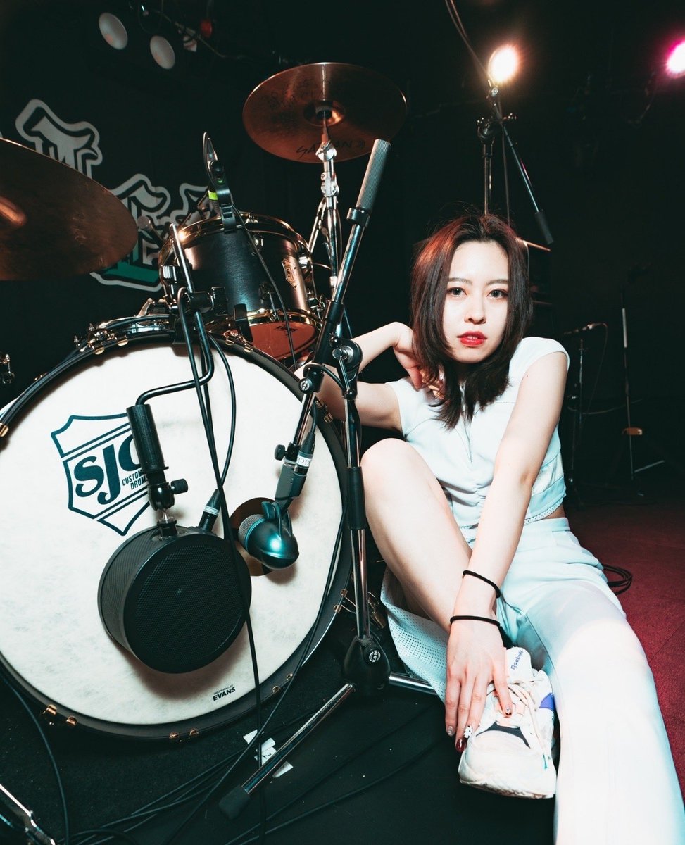 Check out @hanabie_sae behind her SJC kit! Be sure to check out her band <a href="/HA_NA_BIE_/">花冷え。 (HANABIE.)</a> 👏 Happy to have you hear in the SJC Family, Sae! 📸 by <a href="/musicmagic3923/">ゆうと。</a> // <a href="/masa3508/">Masa The Machine.</a>