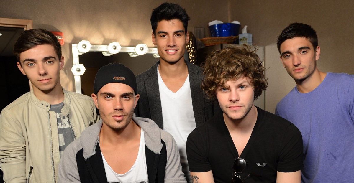 AlezaMoneaTW's tweet photo. #TWFanFriday https://t.co/y8Vod0Tw4c
