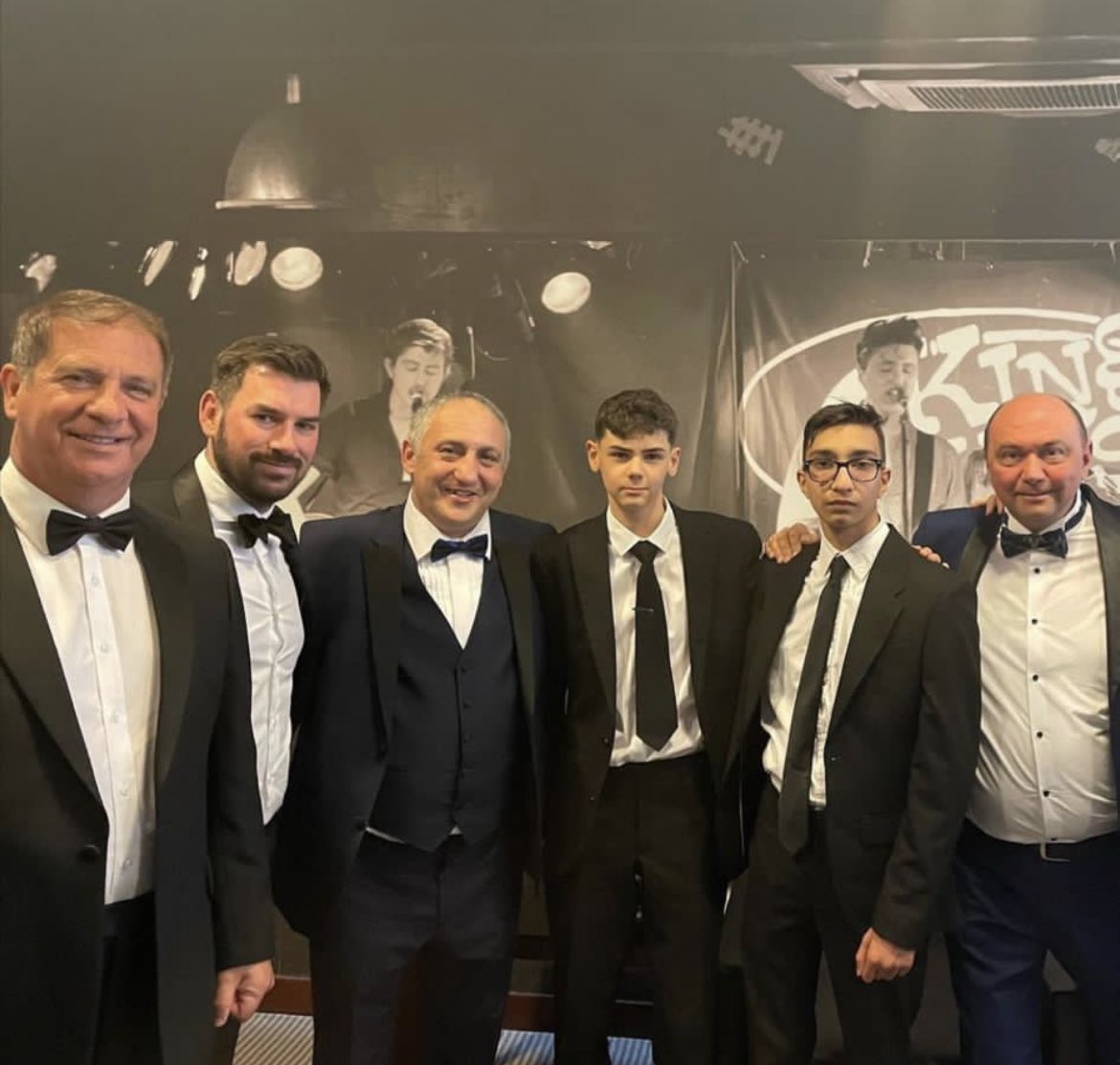 GaryKidJacobs's tweet photo. A great night in great company courtesy of @StAndrewsSC #BoxingDinner #Networking https://t.co/K2CsdVBqLg
