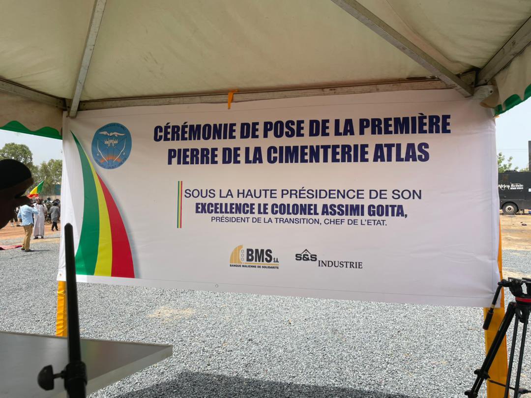 invest_mali's tweet photo. Avec plus de 50 milliards d’investissement,la nouvelle unité de production, vise comme objectif spécifique, de satisfaire la forte demande de notre pays en ciment. 
Sa réalisation créera  500 emplois pour une capacité de production de 800 milles tonnes. https://t.co/2hRgNcHEAZ