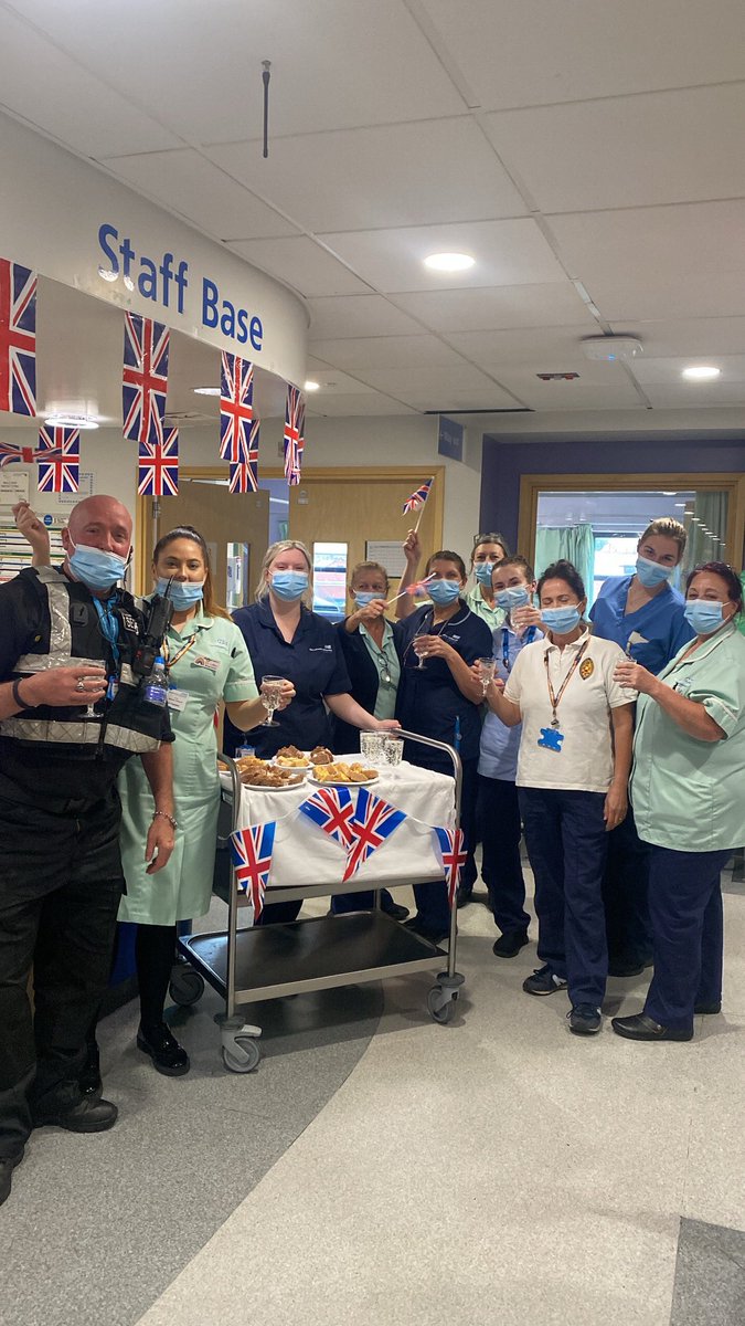 HAPPY JUBILEE 🇬🇧👑 

From our lovely &amp; hard working team to yours! ✨🥂

#JubileeWeekend 

<a href="/Caroline0511/">Caroline wilson</a> <a href="/mrs_flatley/">rachel flatley</a> <a href="/karenklmmoore/">Karen Moore</a> <a href="/mftMedicineWTWA/">WTWA medicine</a>