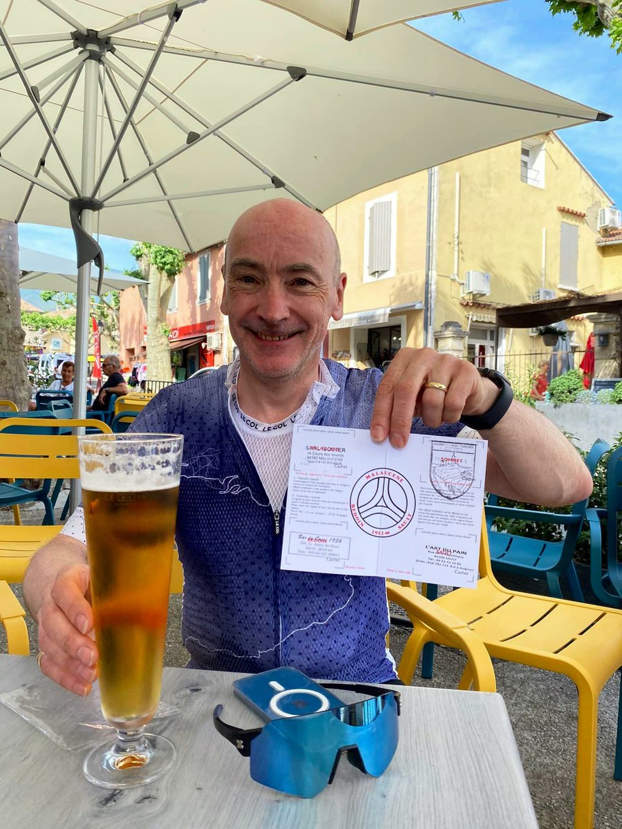 After finishing off the Ventoux3 challenge yesterday, Hamish got his card stamped and celebrated with a well deserved beer!
#cycling #ventoux