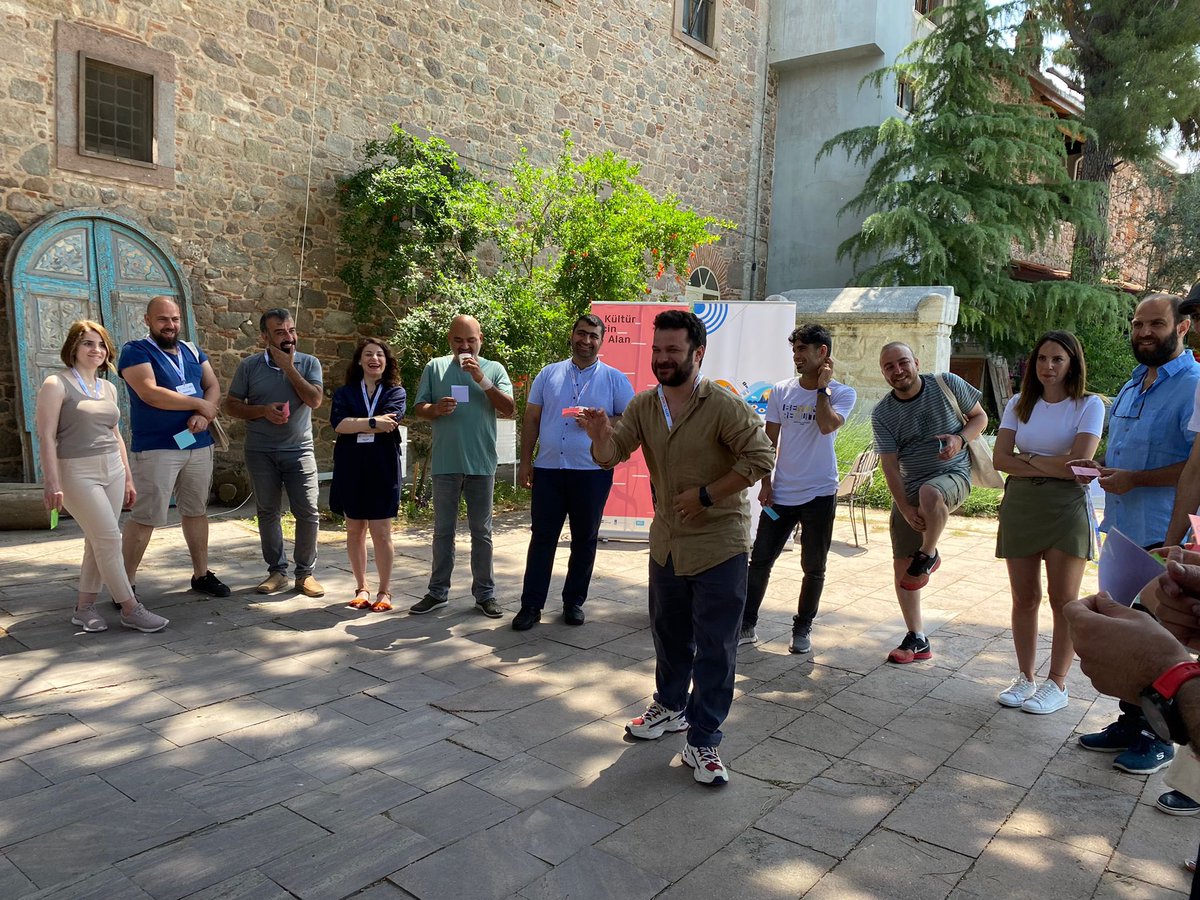 Here we go! 🎉 #SustaintheStage <a href="/bergamatf/">Bergama Tiyatro Festivali</a> #kulturucinalan #spacesofculture 
“Sustain the Stage!” Train the Trainer #day1 <a href="/NLinIstanbul/">NL Consulate General Istanbul 🇳🇱🇹🇷</a> <a href="/inogarart/">InogarArt</a> #nlkulturtr