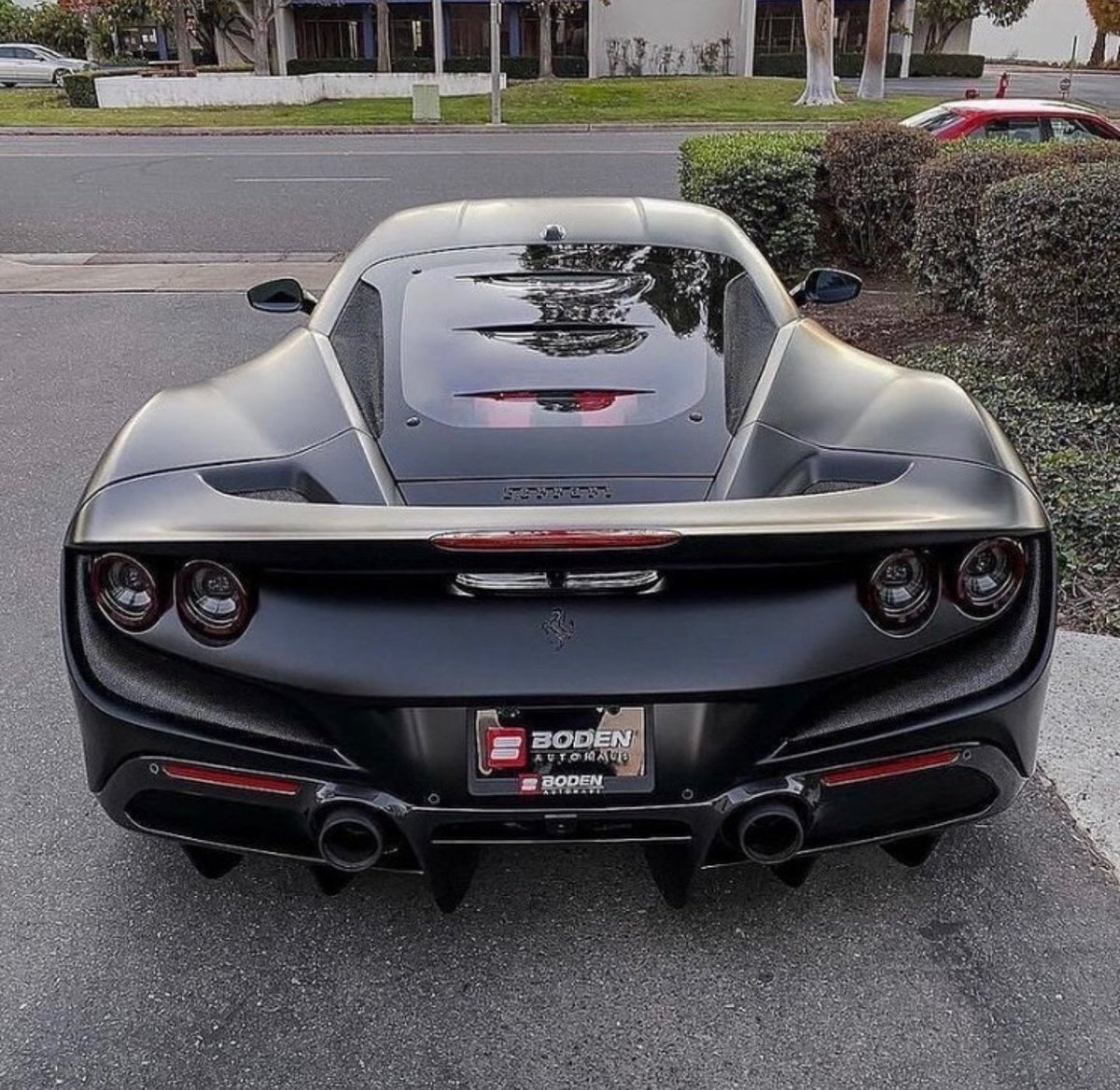 All blacked out Ferrari F8 Tributo 💀