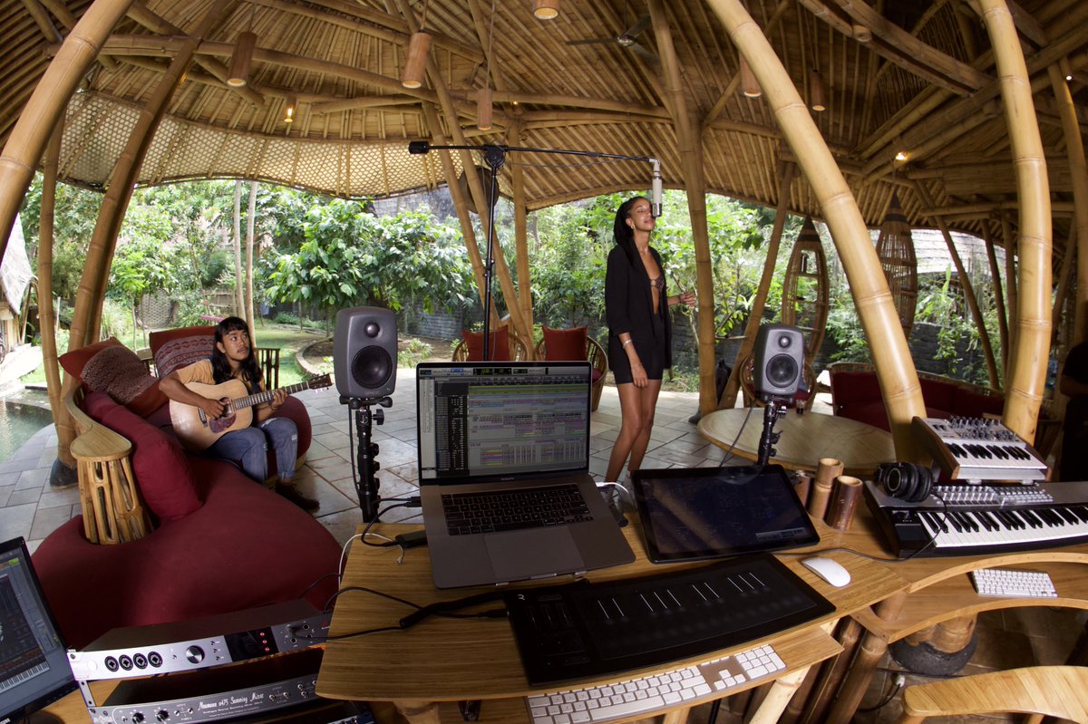 Talented artists + a dreamy studio setup = successful ESP recordings. 💫

<a href="/Ableton/">Ableton</a> <a href="/AntelopeAudio/">AntelopeAudio</a> <a href="/ArturiaOfficial/">Arturia</a> @AudioTechnicaUK <a href="/AvidProTools/">Avid Pro Tools</a> <a href="/Genelec/">genelec</a> <a href="/ikmultimedia/">IK Multimedia</a> <a href="/iZotopeInc/">iZotope</a> <a href="/kippermusic/">Kipper</a> <a href="/RoliAre/">WeAreROLI</a> <a href="/samsontech/">Samson</a> <a href="/SamuelCereghini/">akaZion</a> <a href="/TELEFUNKEN_Mics/">TELEFUNKEN Mics</a> <a href="/VintageMaker/">VintageMaker</a> <a href="/WeAreNovation/">Novation</a>