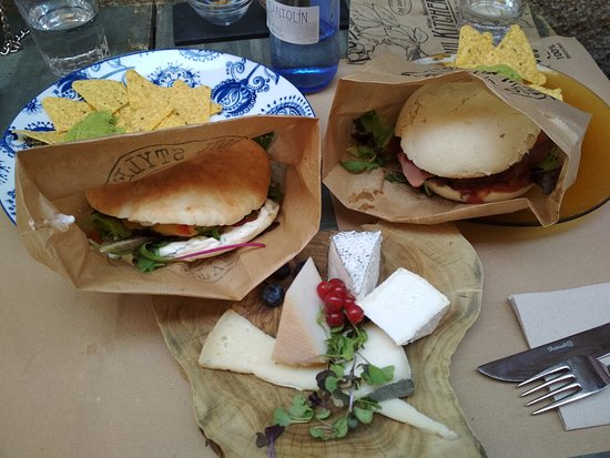 Ávila de Tapas tweet media